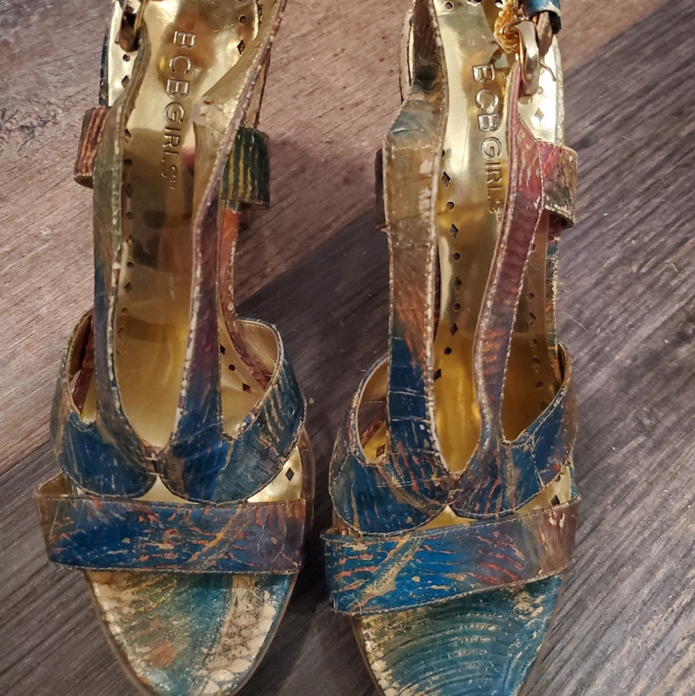 *BCBG* Women's heels